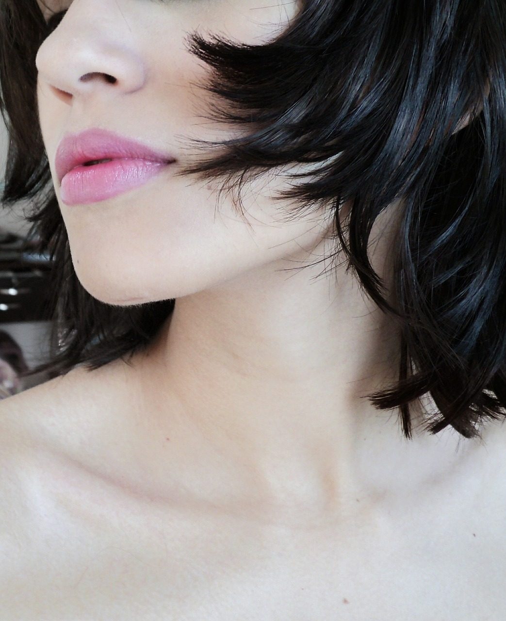 woman with natural looking full lips