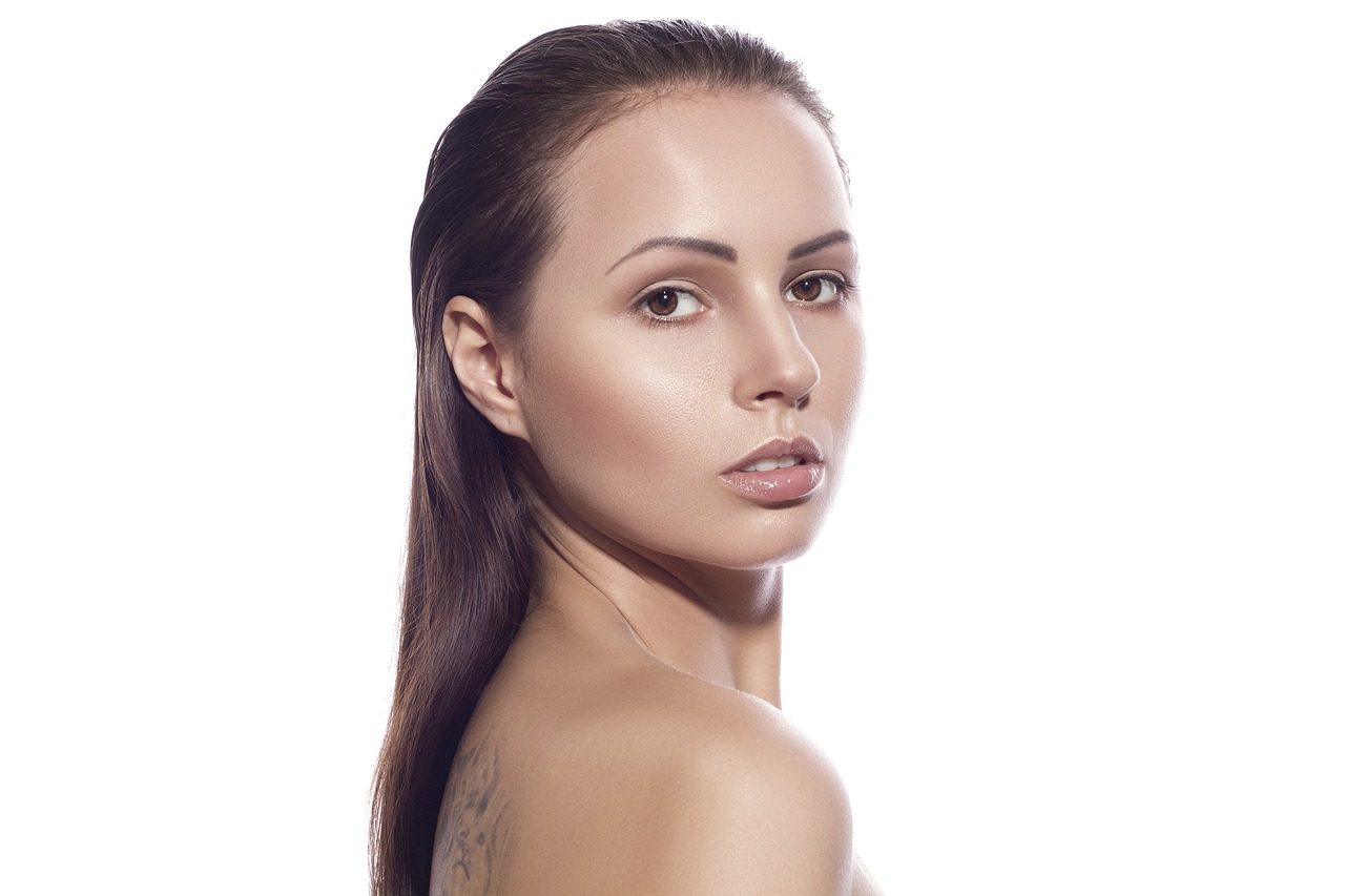 beautiful skinned girl from Coolpeel treatment Palm Beach Island